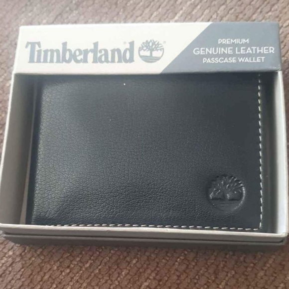 Wallet - Picture 2 of 7